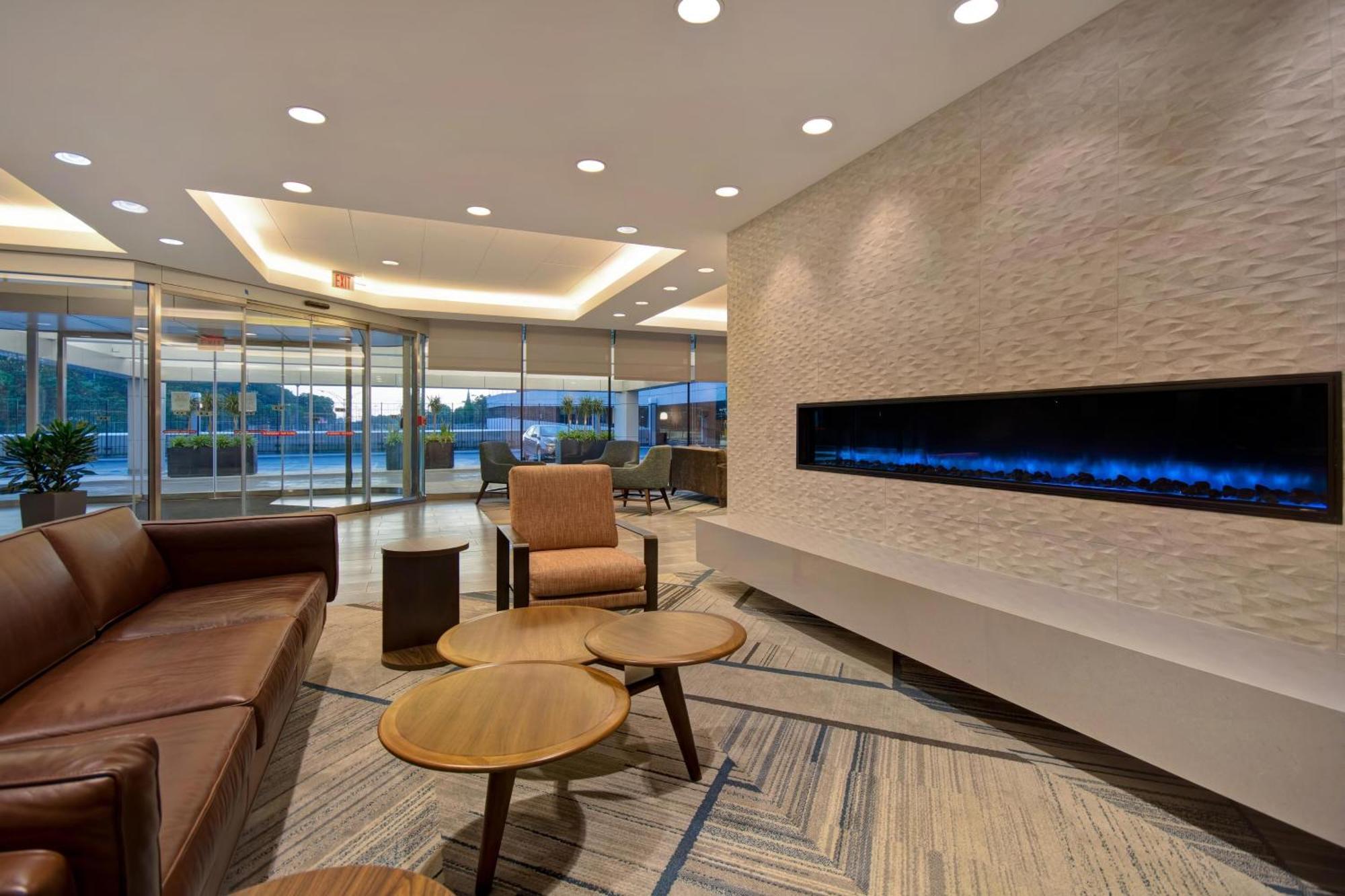 Four Points By Sheraton Boston Newton Exterior foto